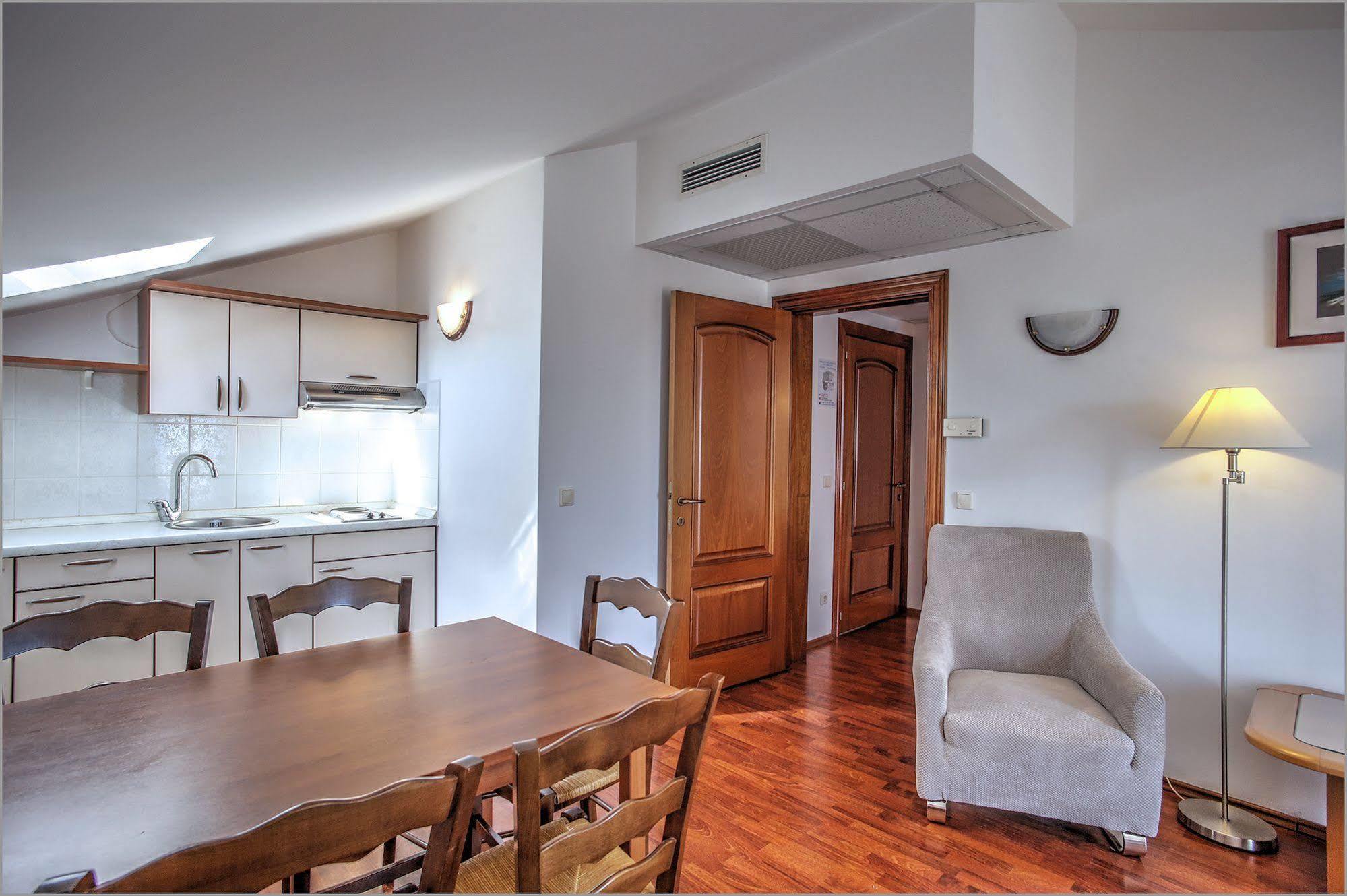 Aparthotel Zaton Zaton  Luaran gambar