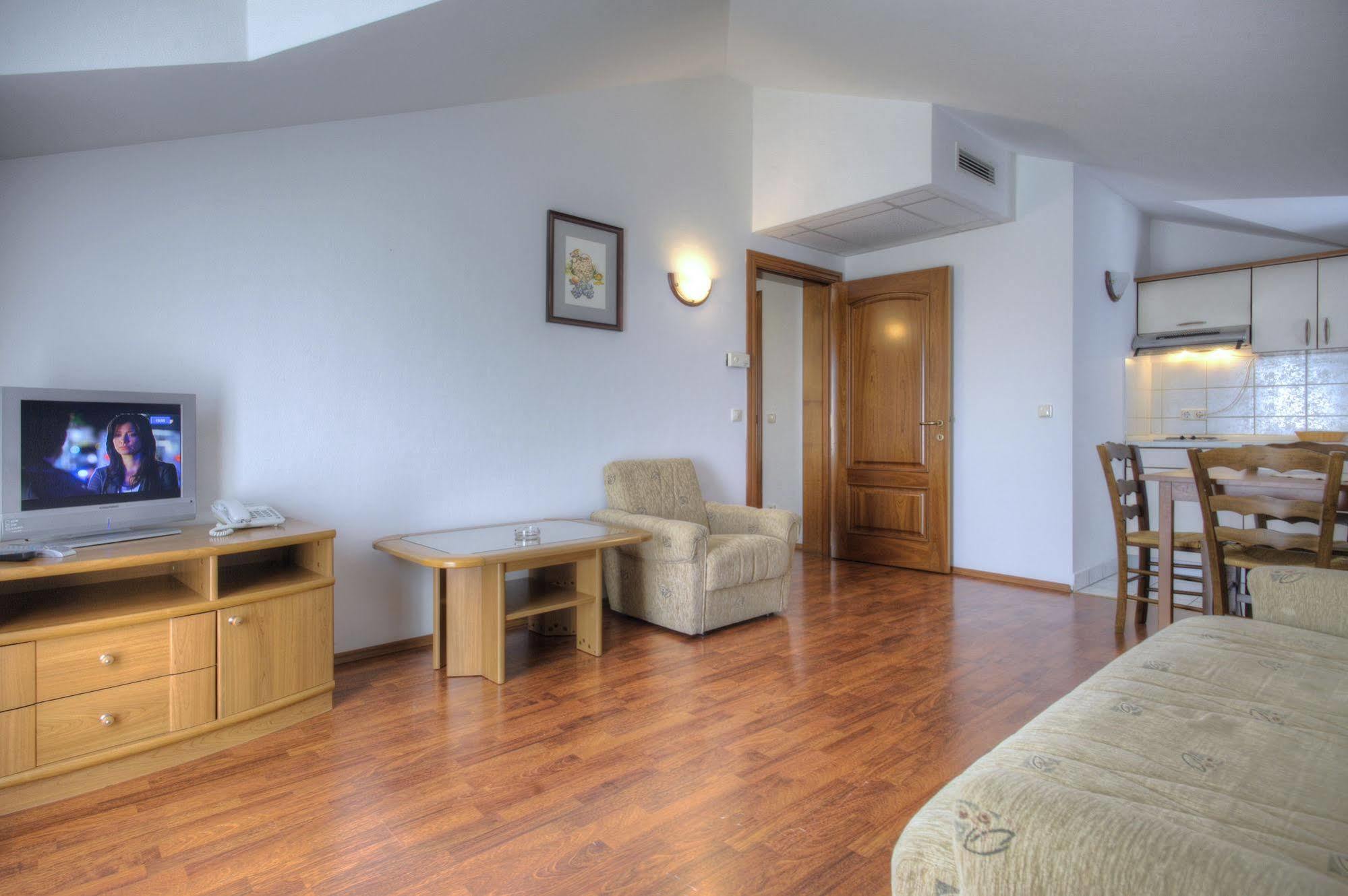 Aparthotel Zaton Zaton  Luaran gambar